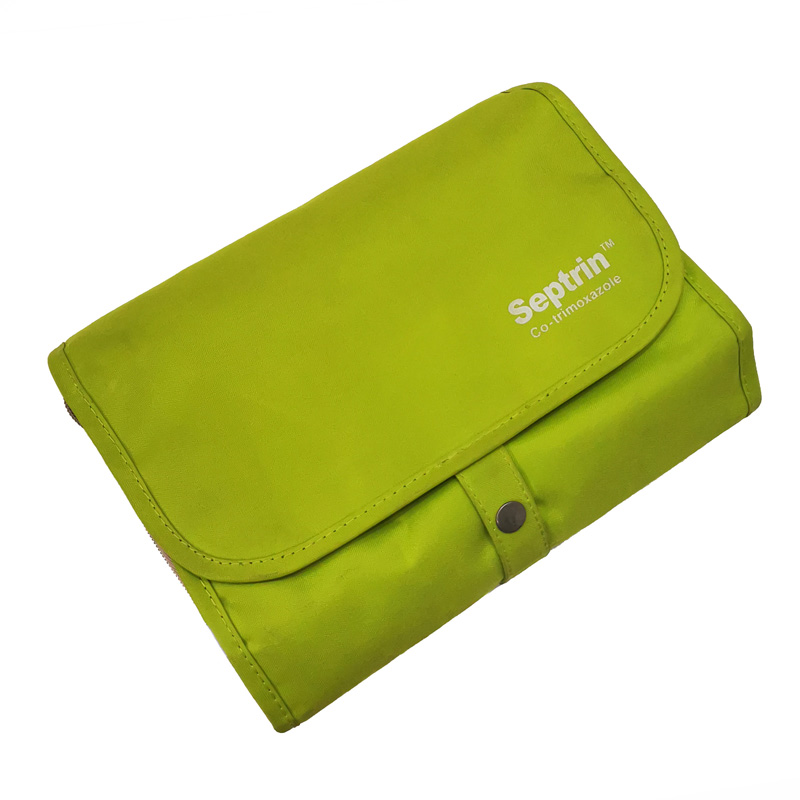 Large Capacity Toiletry Bag With Detachable Pouches