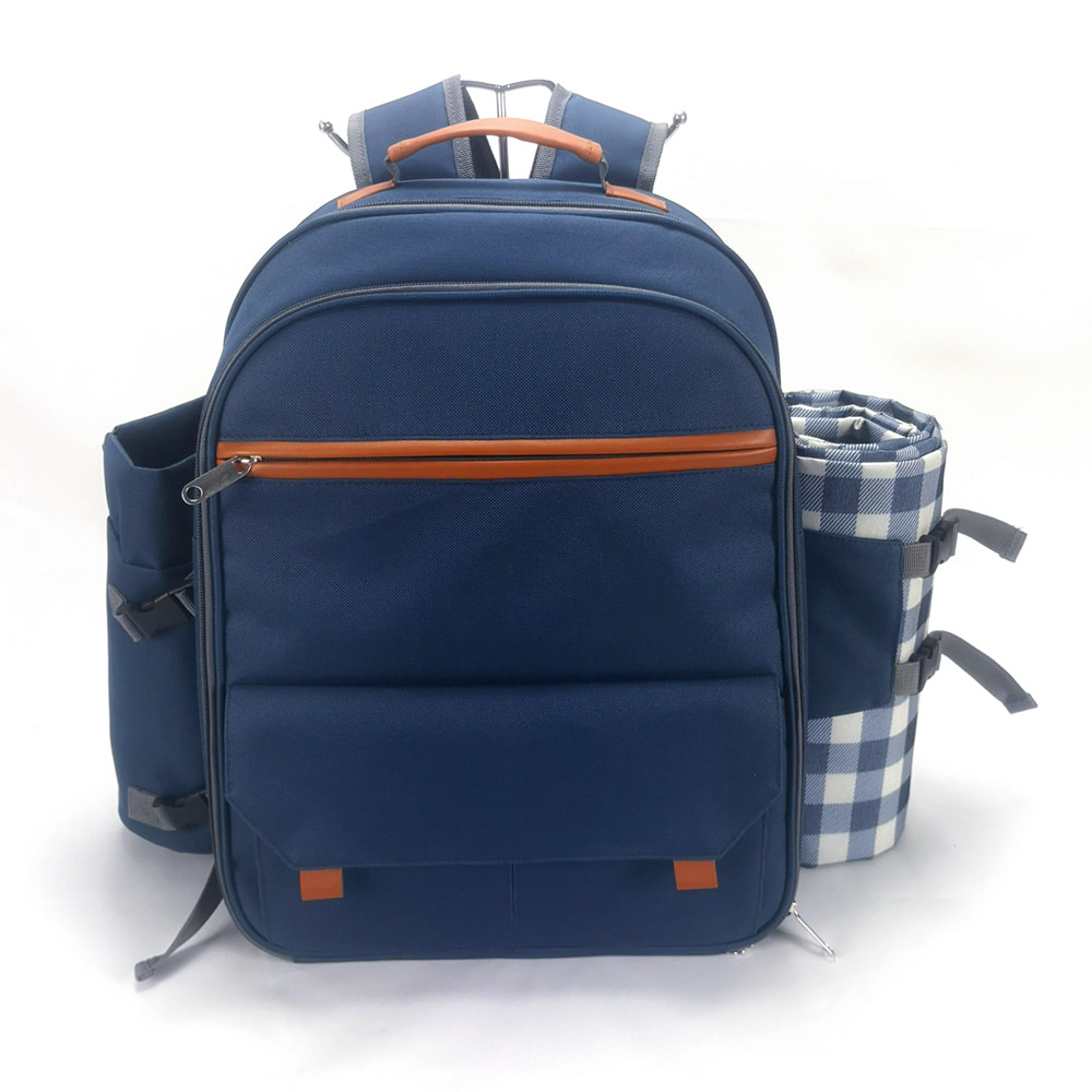 Multifunction high quality 4 person picnic backpack with tablewares