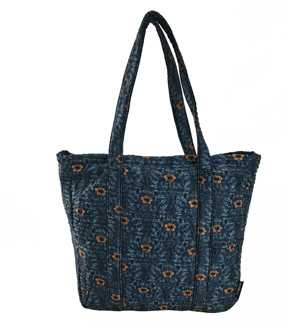 shopping tote bag